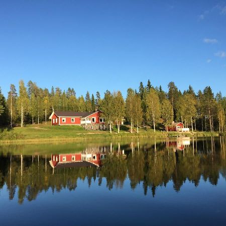 Hiiden Kaemppaekartano Iso Vuokramoekki Laehellae Tiilikan Kansallispuistoa Villa Sotkamo Exterior photo