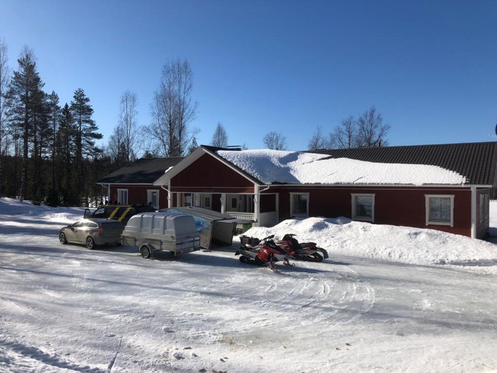 Hiiden Kaemppaekartano Iso Vuokramoekki Laehellae Tiilikan Kansallispuistoa Villa Sotkamo Exterior photo